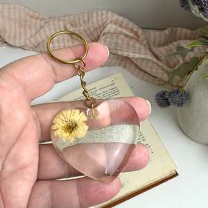 Key Rings 1: Heart Shaped Resin Keyring