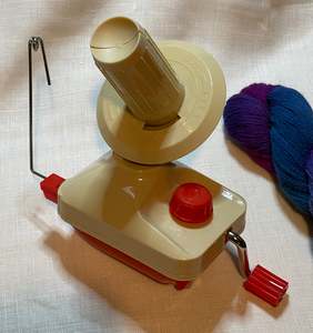 Accessories: Yarn Winder
