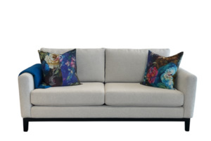 New Arrivals: PHANTOM 3 SEATER FONTAINE FLAX