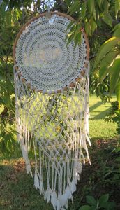 Products: Enormous Macrame Dreamcatcher - Exudy Art for Living
