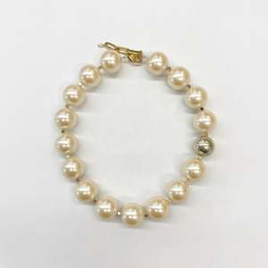Gifts Under 200: Tiffany Pearl Necklace
