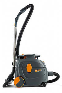 Carpet Machines: TENNANT 1610 READY SPACE DUAL EXTRACTOR