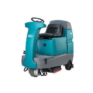 Ride On Battery Scrubber: TENNANT T7 RIDE ON SCRUBBER