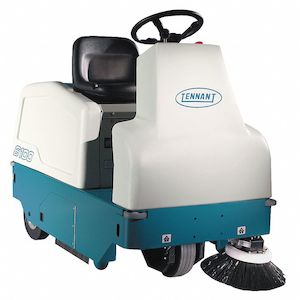Ride On Battery Sweeper: TENNANT 6100 BATTERY SWEEPER