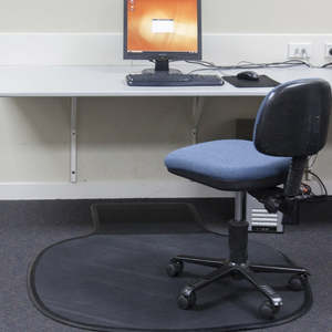 Chair Mats: Advance Matting Rubber Chair Mat