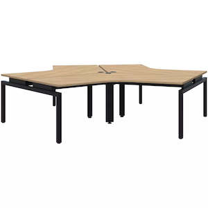 Shared Desks: Echo 120 Degree 3 Pod Desk