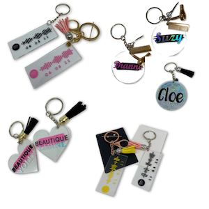 Vinyl Crafts: Personalised Shaped Acrylic Keychain