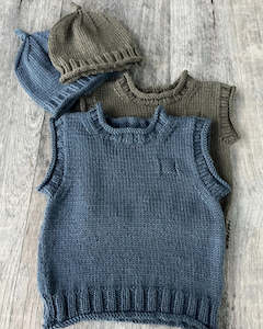 Babies 4 Ply: Rudy Rolled Edge Vest & Hat | The Kiwi Stitch & Knit Co