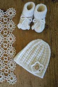 Babies 4 Ply: Ariel Hat & Booties 4ply | Lisa F Design BC116