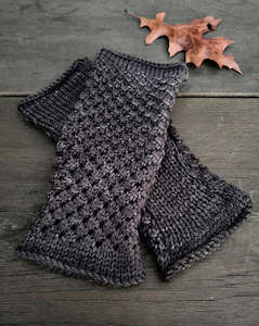 Briar Mitts 8ply | The Kiwi Stitch & Knit Co