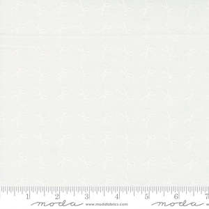 Blenders: Linen Cupboard Chantilly White 20483 11