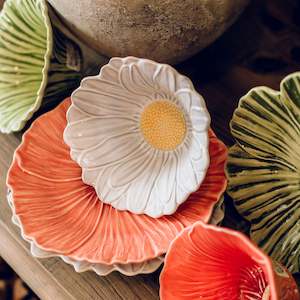 Bordallo Pinheiro: Maria Flor Bowl | White Daisy | Bordello Pinheiro