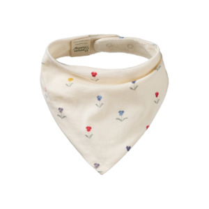 Baby Clothing: Triangle Bib