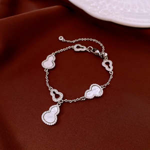 Prosperity Jewellery: White Hulu Bracelet Prosperity & Protection