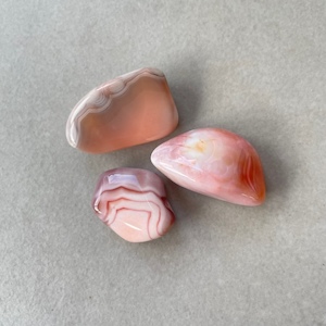 Products: Agate, Pink Botswana (Tumbled) - The Crystal People