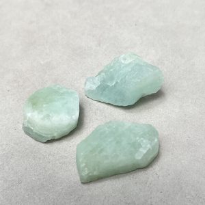 Aquamarine (Raw) - The Crystal People