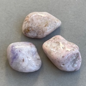 Products: Prairie Tanzanite (Tumbled) - The Crystal People