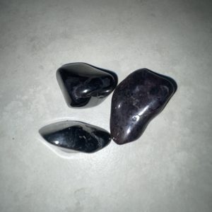 Products: Pyrolusite (Tumbled) - The Crystal People