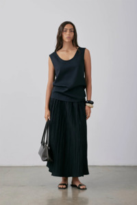 Womens Skirts Shorts: Gregory Pleated Dale Skirt - Black