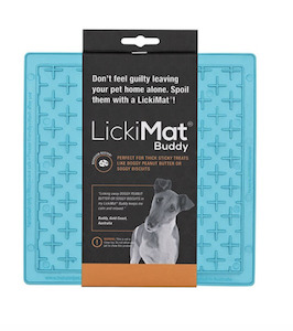 Eat Accessories Dog: LickiMat Buddy - Assorted colours