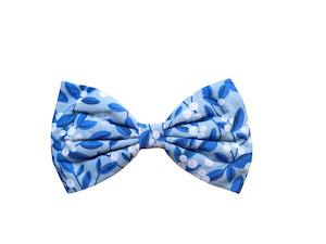 Wear: Snow Berry Christmas Bow Tie