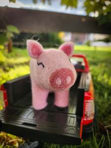 Small World Play: Farmyard Friends - Pippa the Pig