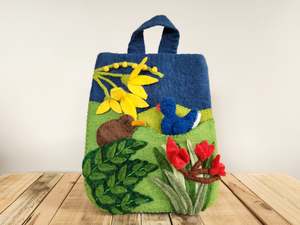 Finger Puppet Play: Birds of Aotearoa – Native Bush Playbag & Finger Puppet Set
