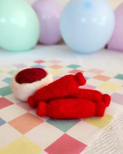 All: Cocktail Sausages (3pc) with Sauce Pot - Felt Food