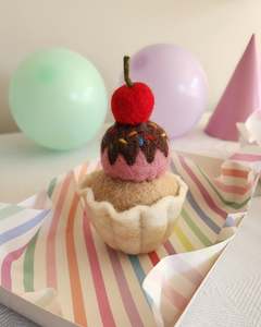 All: Ice Cream Sundae Cupcake - Felt Food