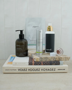 Products: The Fussy Bee’s Beauty Box Chatty Chums