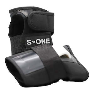 Protective Gear: S1 Wrist Guards - Black