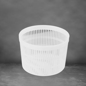 Products: Soft Cheese Camembert Basket P27321 - Cheeselinks Australia