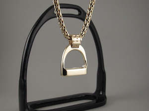 SUPER JUMBO Stirrup Pendant | Diamonds