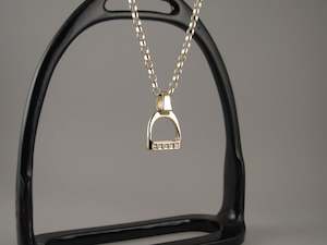 Stirrup Pendants: SMALL Stirrup Pendant | 5 Diamonds