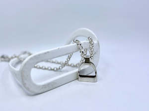 Super Jumbo Stirrup Pendants: SUPER JUMBO Stirrup Pendant and Chain Set