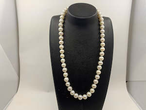 Pearls: Freshwater Pearls | Baroque | 8.5mm
