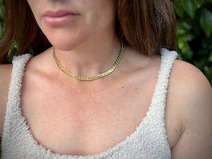 9ct Gold Chains: Close Oval Curb Chain | Preloved