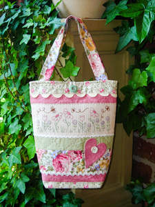 Bag Tote Patterns: Rivendale  Ric Rac Blooms Bag