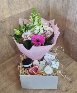 Products: Pamper Me - Cherrywood Florist Tauranga