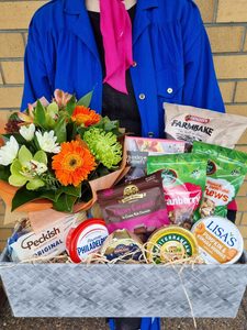 Products: Sweet and Savoury Gift Basket - Cherrywood Florist Tauranga