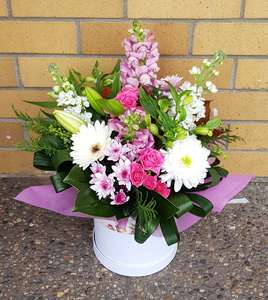 Products: Cherrywood Signature Hat Box - Pretty in Pink