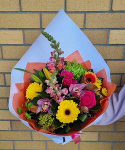 Bright Bouquet tauranga flowers online