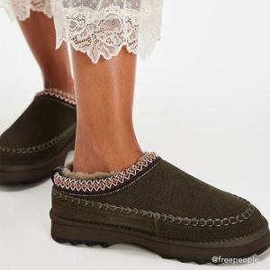 EMU AUSTRALIA SHARKY ADVENTURE SCUFF OLIVE