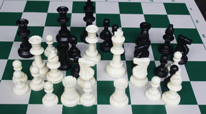 Tournament Chess: Standard Plastic Chess Set, Vinyl Mat 47mm Squares and Bag