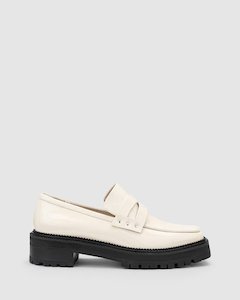 Womens Shoes: Aspen Loafer - Ecru