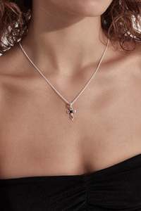 Jewellery: Blind Faith Necklace