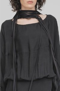 Strand Neck Piece - Black