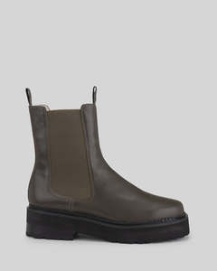 Womens Shoes: Kings Boot - Dark Moss