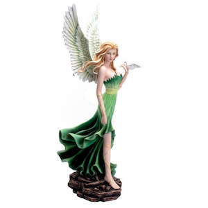 Resin Figurines: Beautiful angel with dove