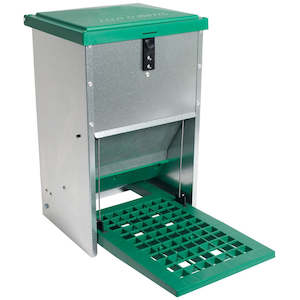 Poultry Feeders: Feed-o-Matic Automatic Chicken Feeder 8kg
